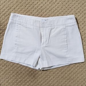 🌲 White GAP shorts